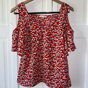 Open shoulder floral shirt, skies are blue brand